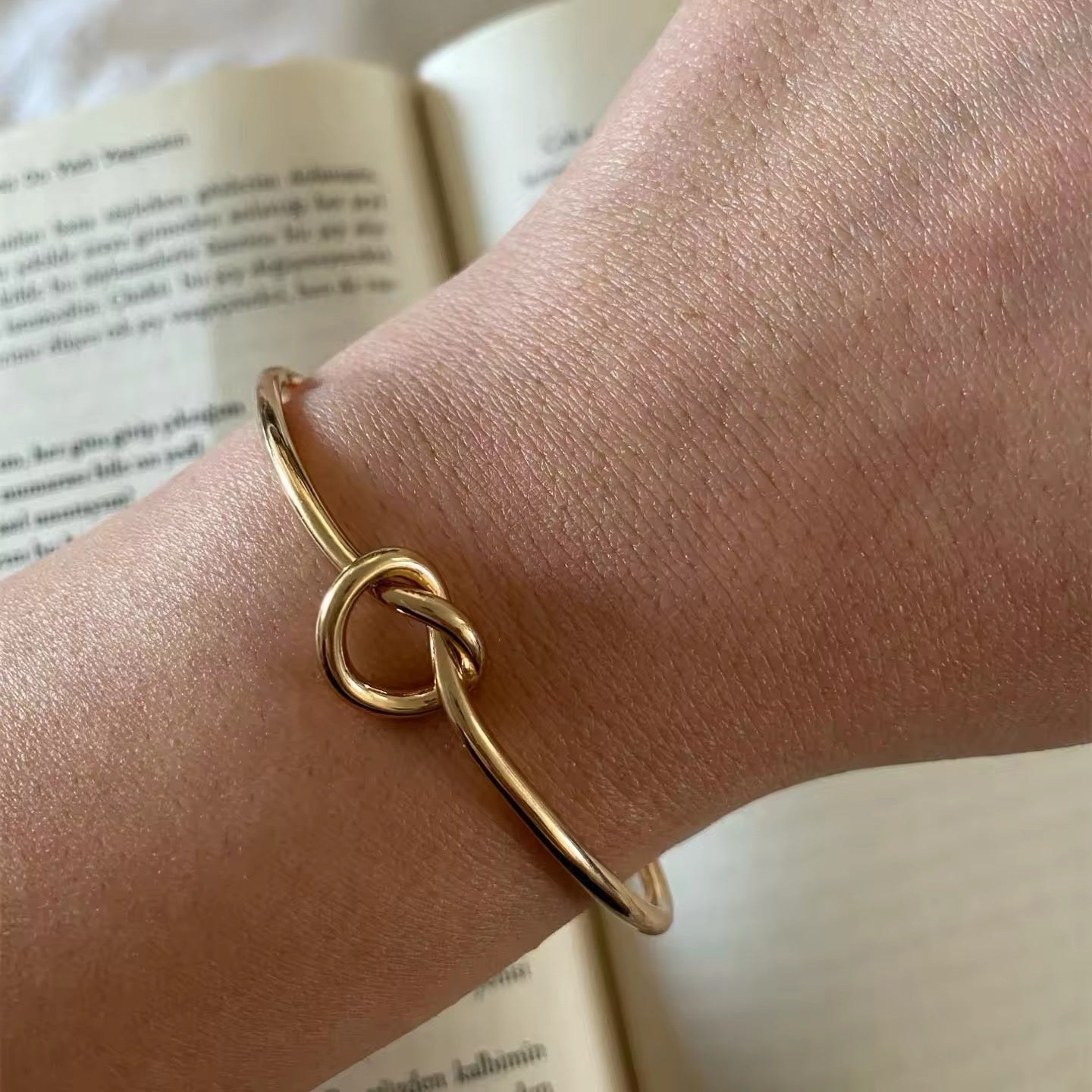 Twisted Bangle Bracelet