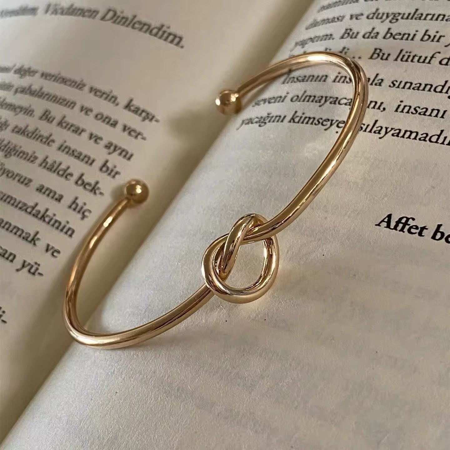 Twisted Bangle Bracelet
