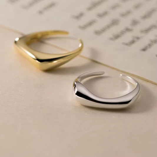 Solid Arc Ring